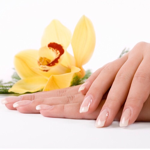 DK’S NAIL & SPA - manicure